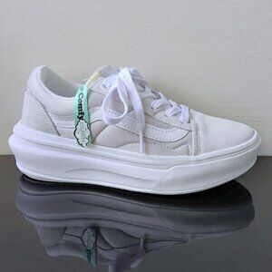 Vans Women Old Skool Overt Suede/Textile Lightweight Sneaker in Light Grey/White